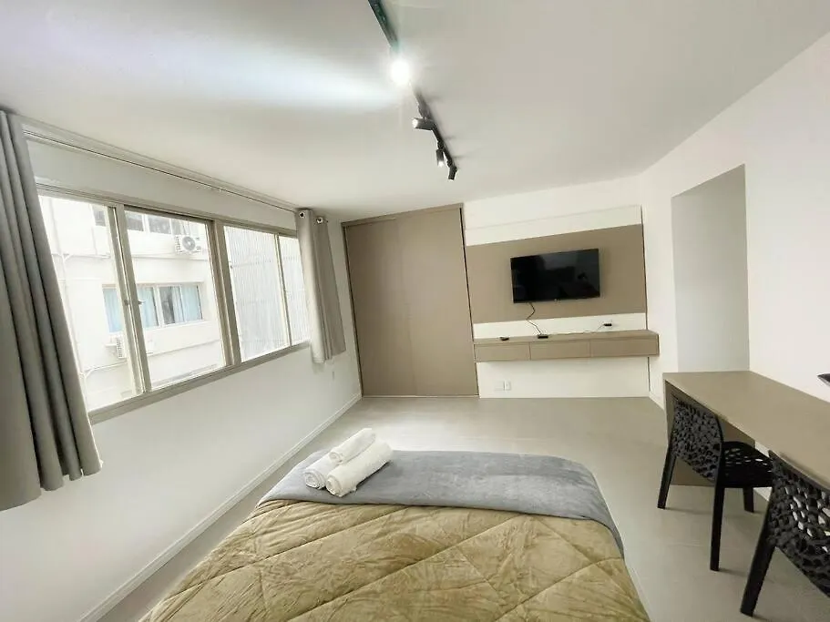 Studio Duque Master Porto Alegre 0*,  Brasile